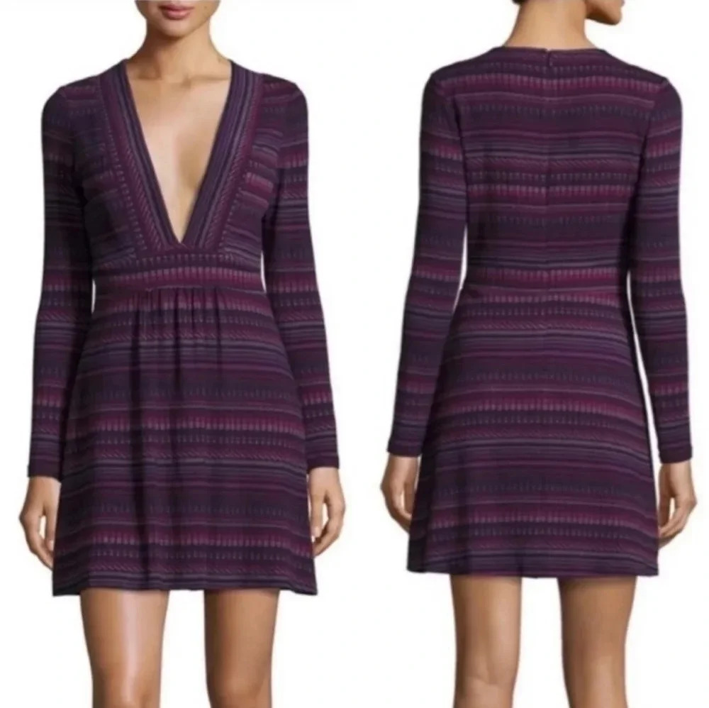 NWT Amanda Uprichard Paxton Plunge V-Neck‎ Mini Dress Medium Black/red/gold Knit